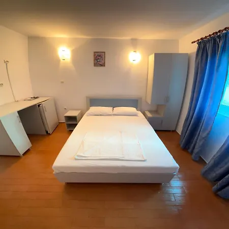 Elada 2 *